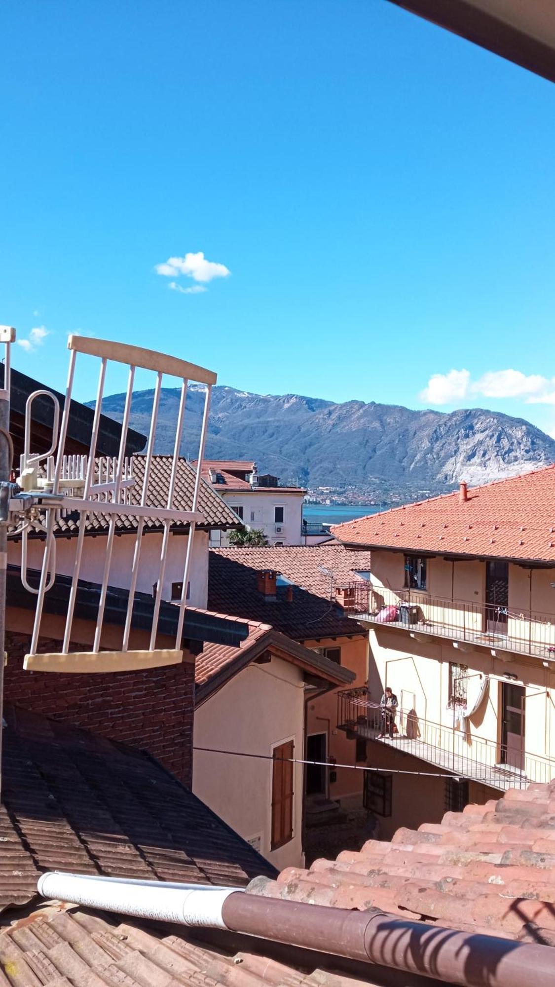 Casa Vacanze Scent Of Roses Verbania Exterior foto